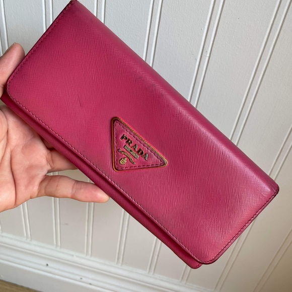 Wallet - Picture 2 of 16